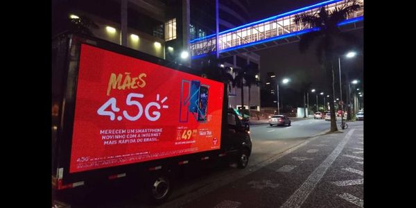 Publicidade em aeroportos ,Mídia em aeroportos,Anúncios em aeroportos,
DOOH em aeroportos,Painéis de