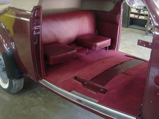 112_Rear_Seats___Rug.JPG