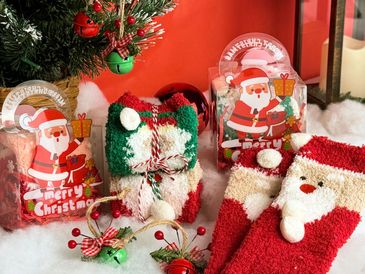 christmas socks gift box, kids goodie bag, plush socks, holiday presents, christmas gift ideas