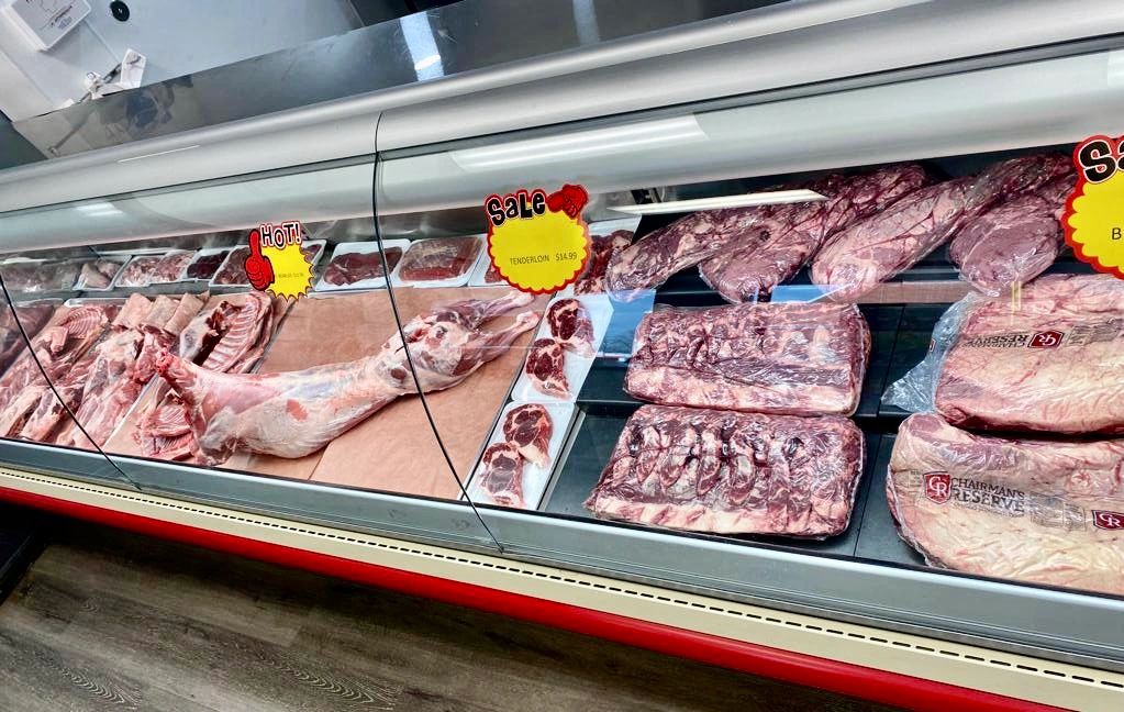 Providing our neighborhood with family run butchery specialties..