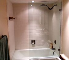 Splash Guard Shower Screen Glass Enclosure