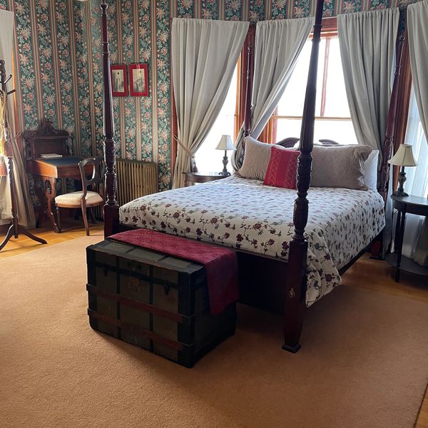 The Guilford Bed & Breakfast - Cummings Room