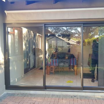 Bronze Aluminium triple sliding door