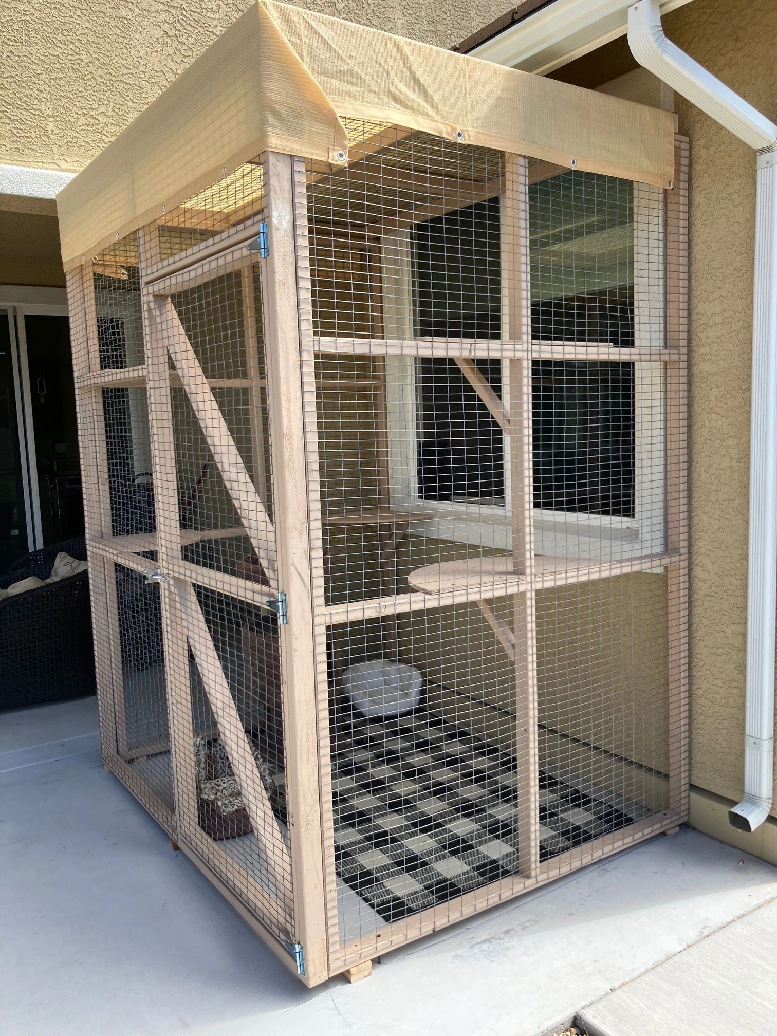 ANOTHER VIEW OF THE BELLS AND WHISTLES PATIO CATIO WITH WINDOW ACCESS.  REALLY MAKES YOUR CAT SAFE.