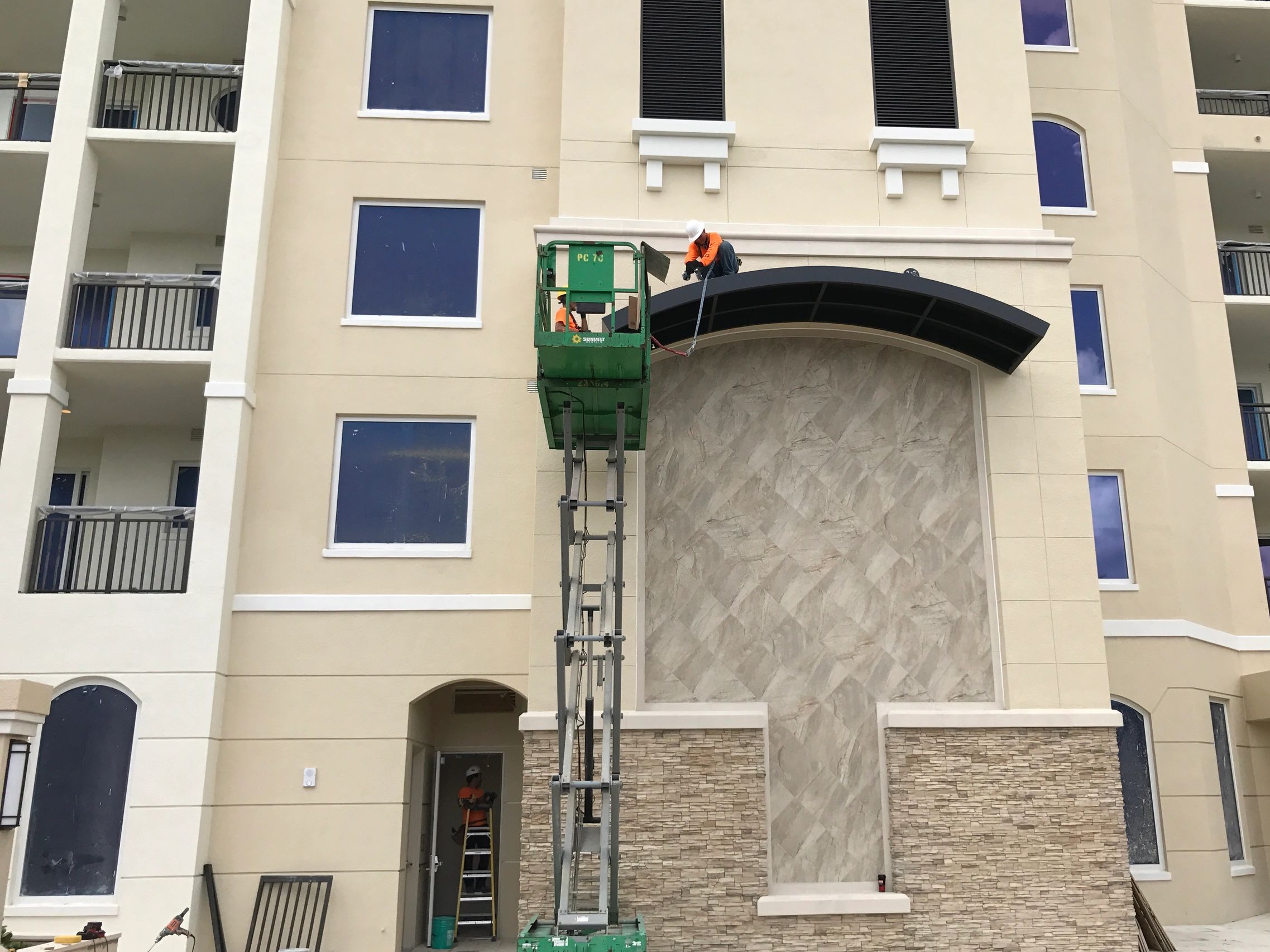 custom fabricated aluminum eyebrow in clermont, florida
