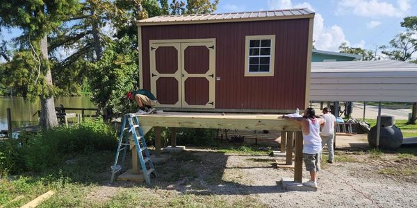 Accessory building on piers in Moss Bluff 
