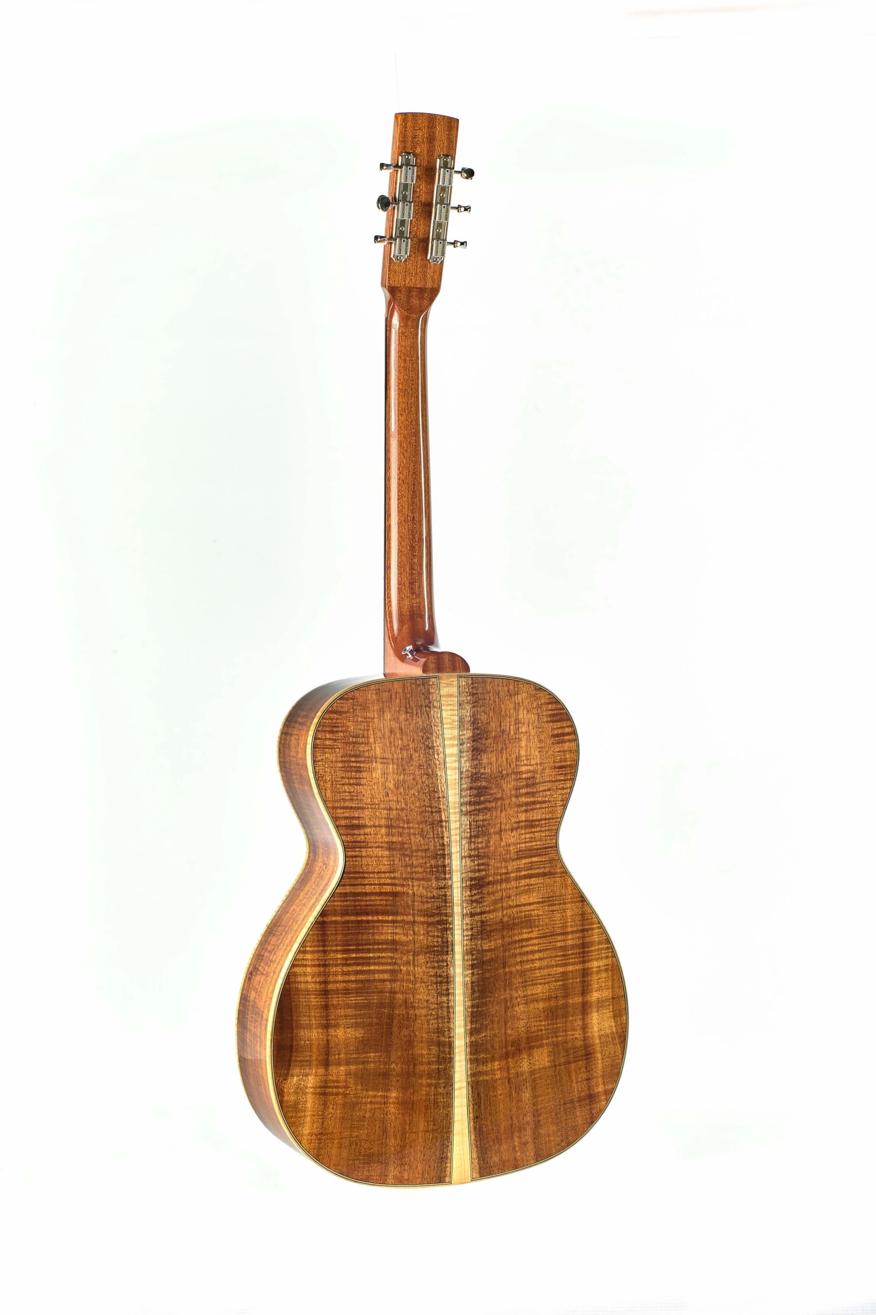 Tasmanian Blackwood/Adirondack Spruce OM
Hand-built acoustic guitar in Colorado Springs, CO