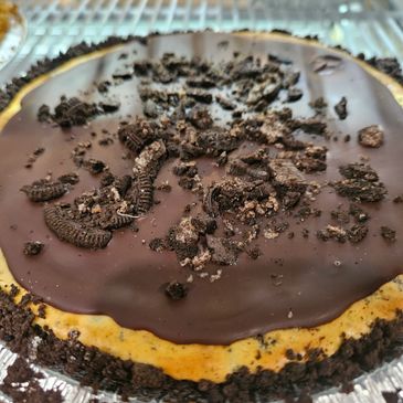 10" Oreo cheesecake pie, serves 8