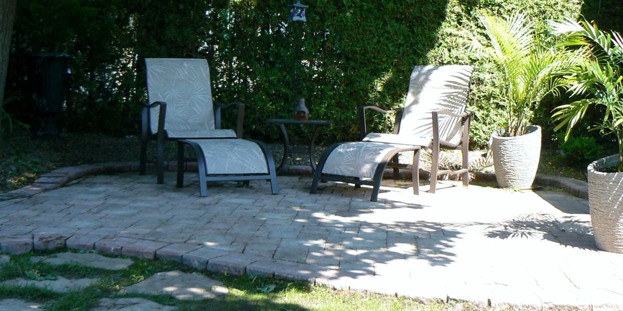 Interlock patio by legendary hardscapes