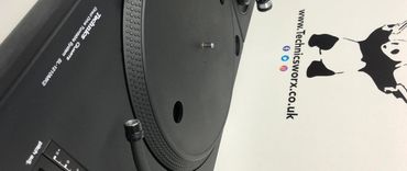 Technics sl 1210 mk2 stealth black