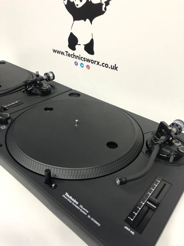 Technics sl 1210 mk2 stealth black