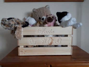 V Carved Crate w/ butterfly's
 46 x 31 x 24cm 