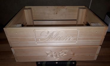 V carved Christmas hamper 
Scroll w/ border
46 x 31 x 24 cm