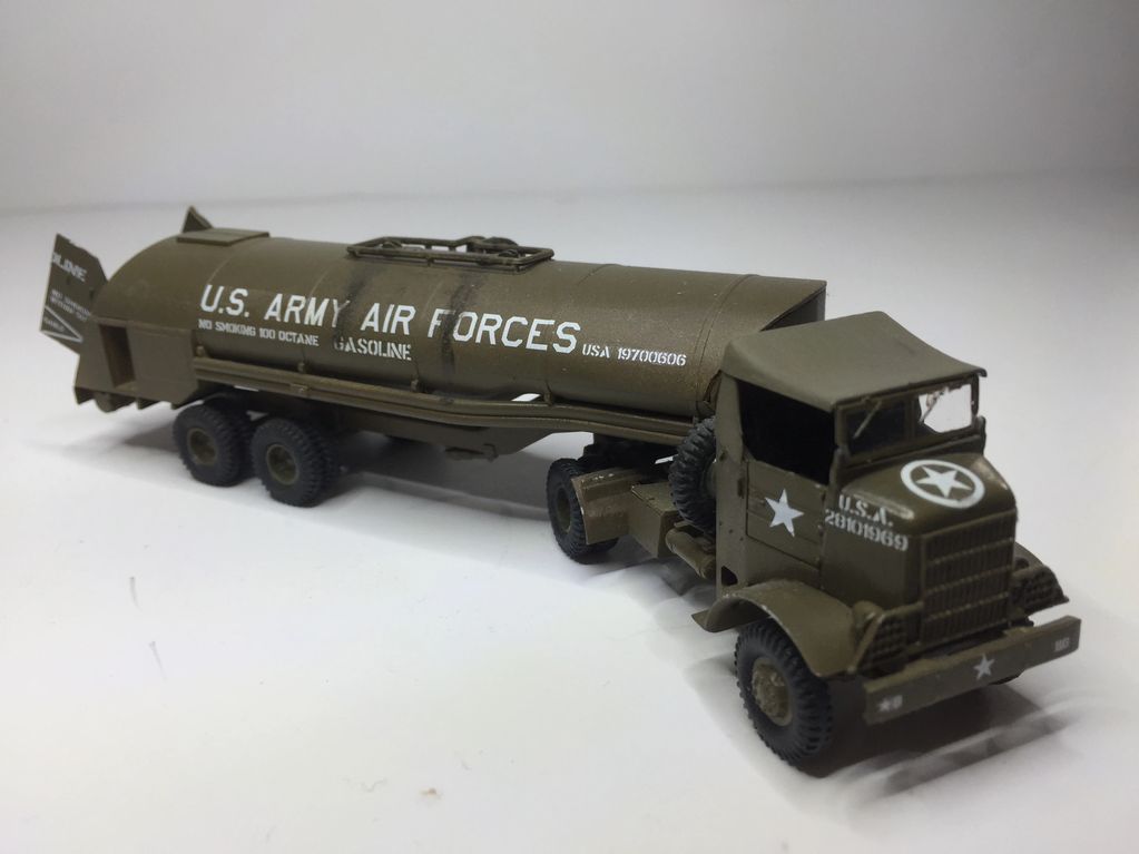 Autocar U-7144-T , F-1 fuel traile