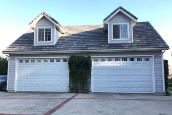 Puertas De Garaje - AA Garage Doors - Oxnard, California | AA Garage Doors