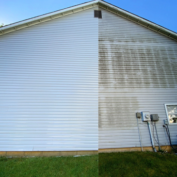 House siding pressure washing in Brevard County, FL removing mold and mildew