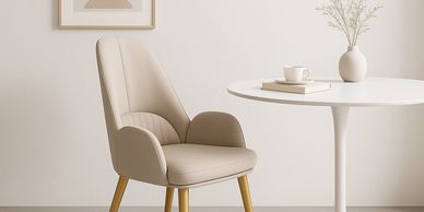 Silla cómoda moderna con mesa redonda moderna.