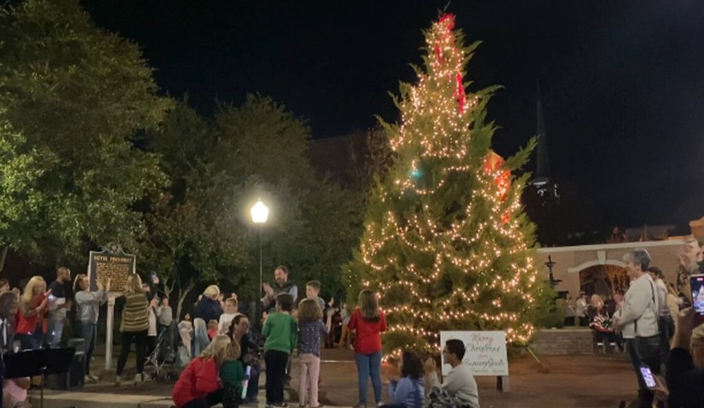 Dec 2  Snowman Christmas Lighting & Fest 2023: Cornerstone Sonoma