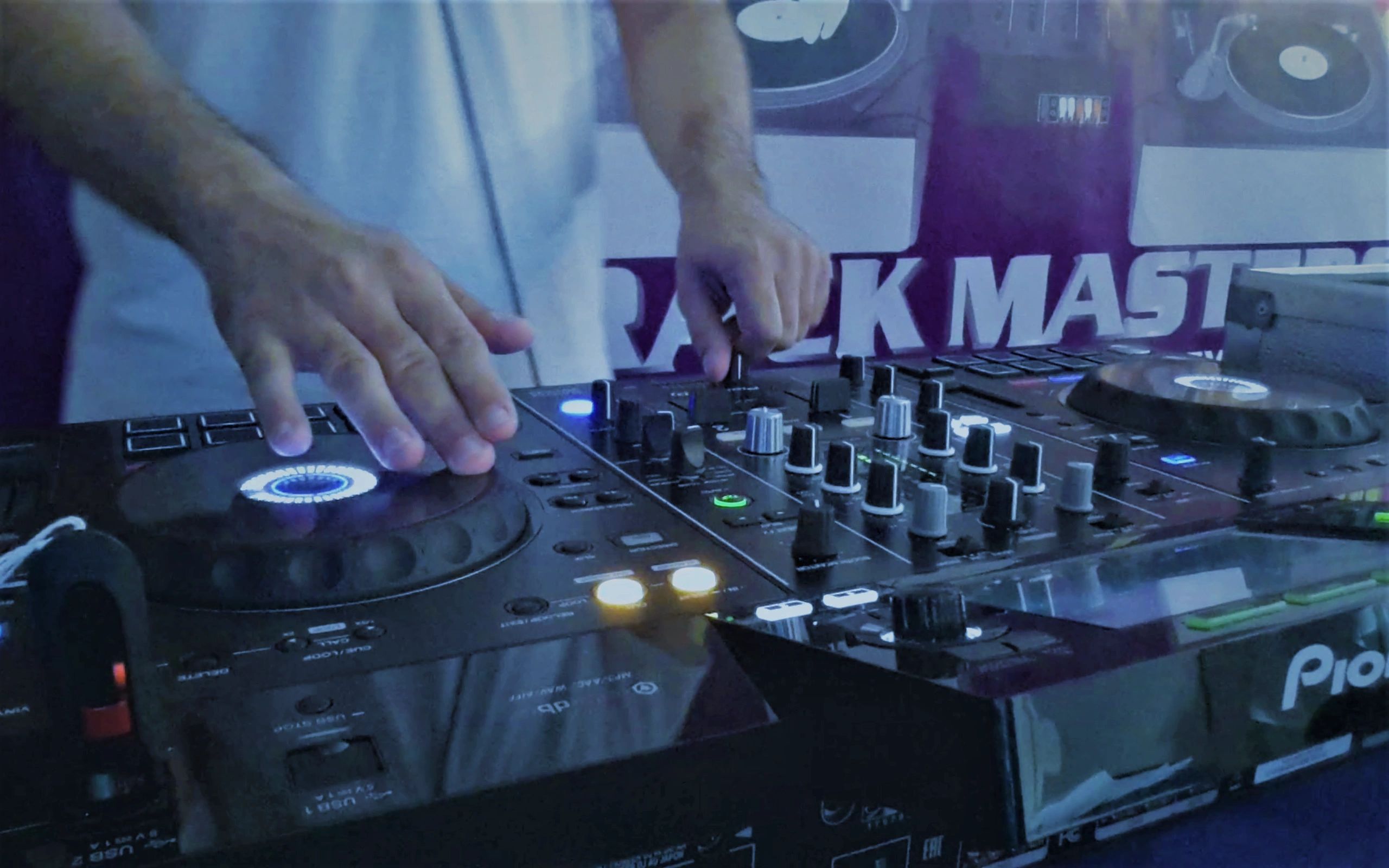 Miami DJ services | Fort Lauderdale DJ services | Boca Raton DJ services | Pembroke Pines DJ service
