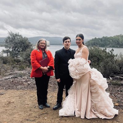 Elopement at Pumphouse Point, Lake St Clair, Tasmania.