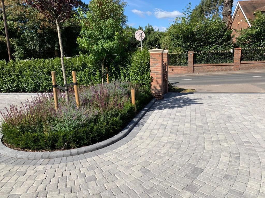 Block paving driveway by BMS Driveways
