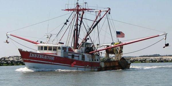 Picture of a fishing boat