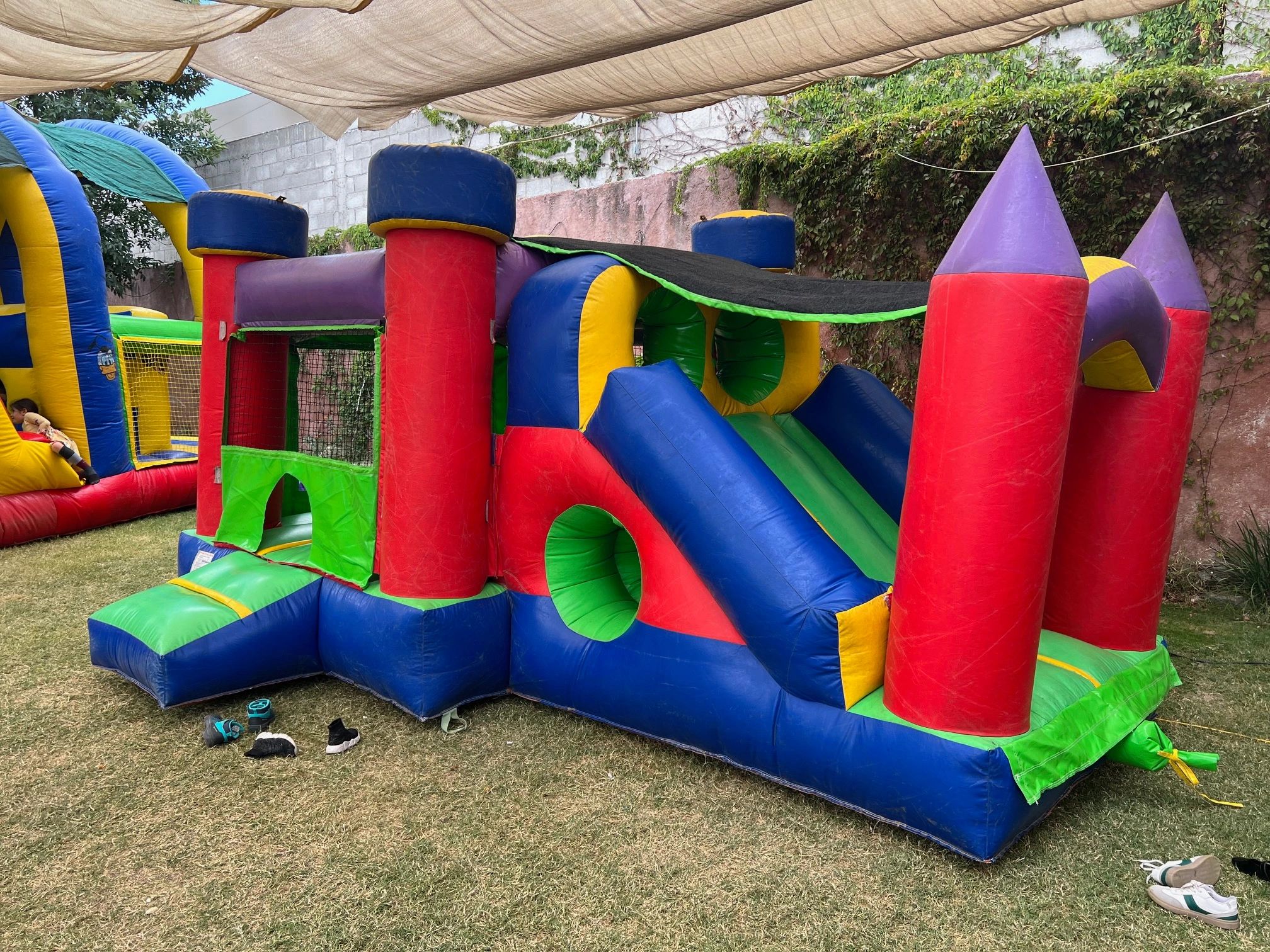 CASTILLO TECHADO 3X5 M