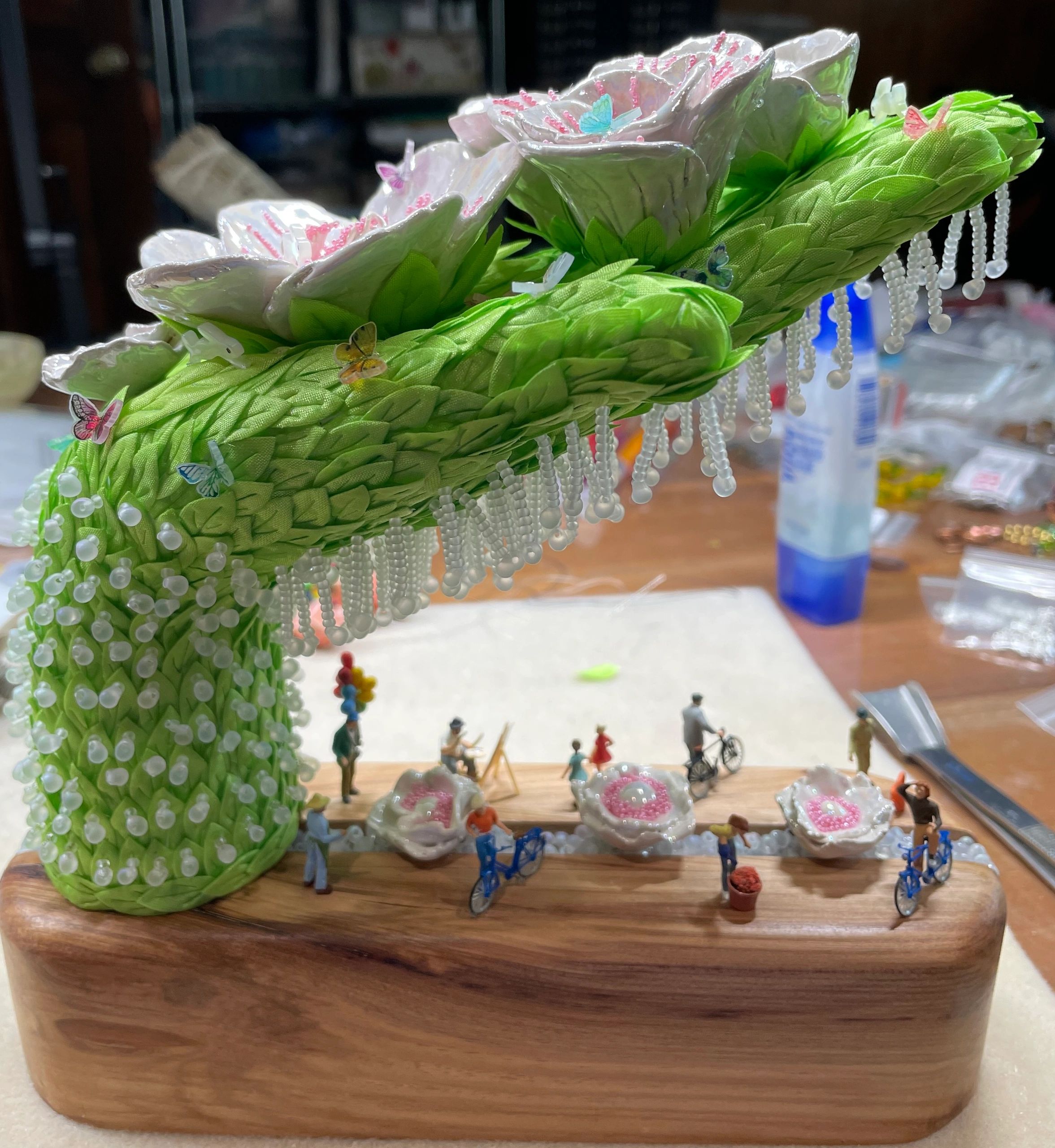 Hand Picked is a new sculpture.