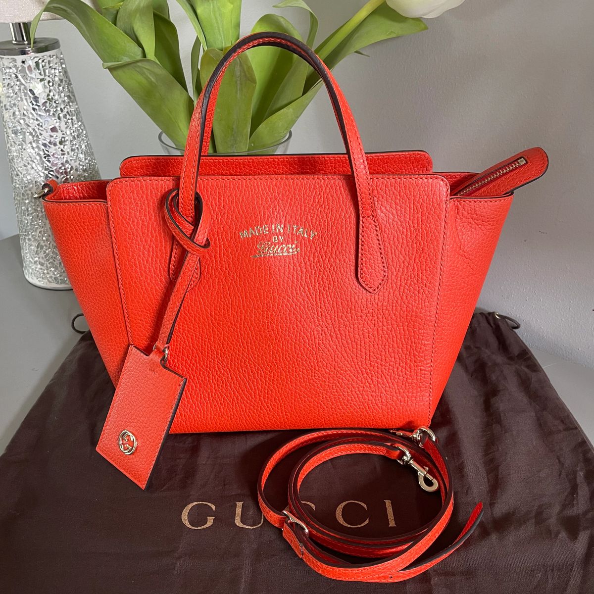 Gucci Swing Mini Leather Top Handle Bag in Red