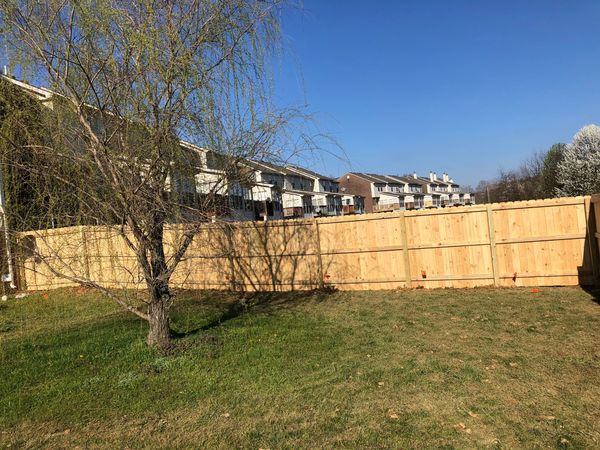 wooden privacy fence in Lexington, kentucky