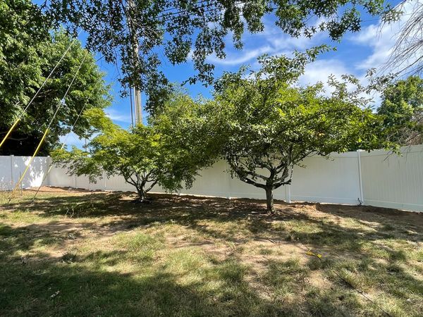 White Vinyl fence installation in Lexington, Kentucky