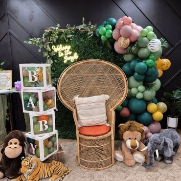 safari themed baby shower display with jungle animals