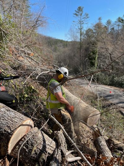 Crews in North Carolina cleaning up after Hurricane Helene