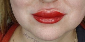 lady smiling before and after with permanent red fresh lip blush and black fresh permanent eyeliner