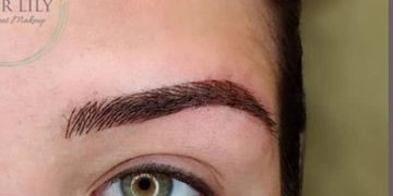 before and after combo brow - combination of hair strokes and microshading