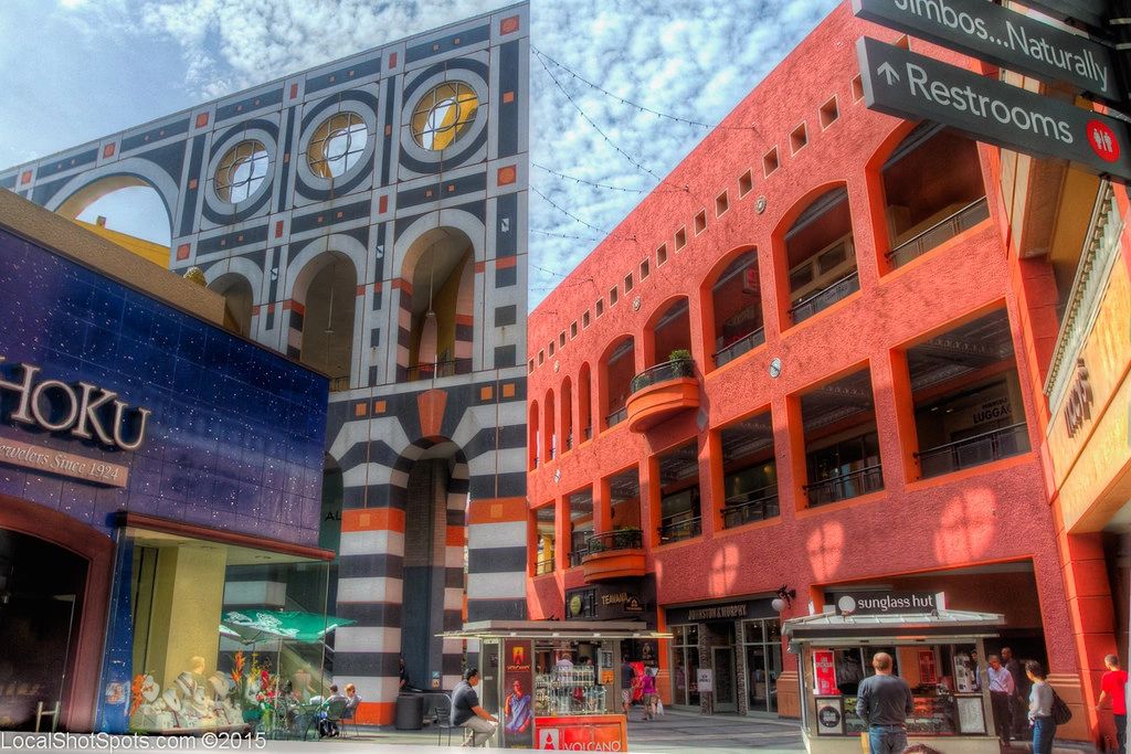 Westfield Horton Plaza Mall: Shop, Dine & Be Entertained