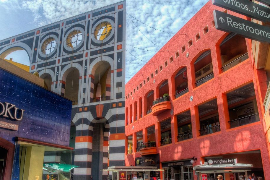 San Diego's Horton Plaza: Will the Postmodern icon be saved? - Curbed