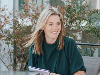 Professor Kirsty Thomson-Gillespie