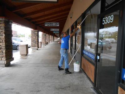 Owner Operator Commercial Window Cleaning 