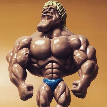 figurine body builder