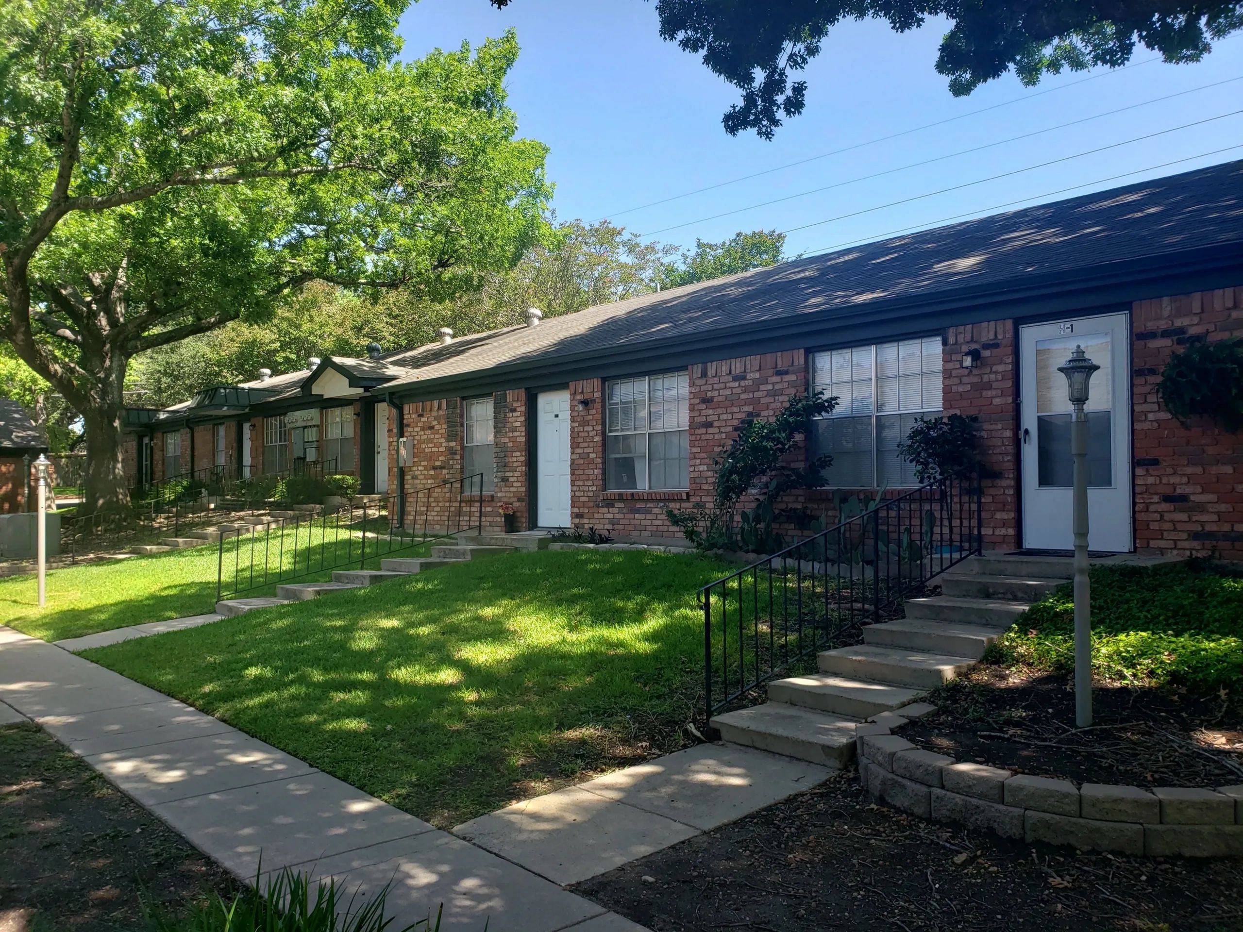 Temple Apartments 