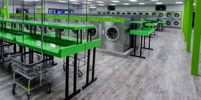 Laundromat with lime green accents near Lauderhill, Fl.