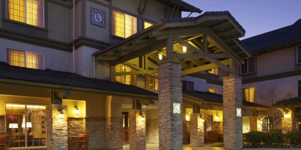 The Larkspur Landing Hotel is close to Bellevue College, where the SCD Rocks Conference on 8/5&6