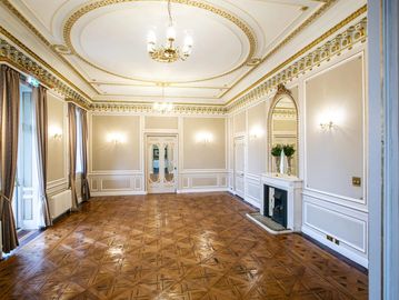 workshop room for sound baths