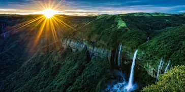 6 Days 5 Nights - 3N Shillong - 2N Guwahati Tour Package by Travelbhakt