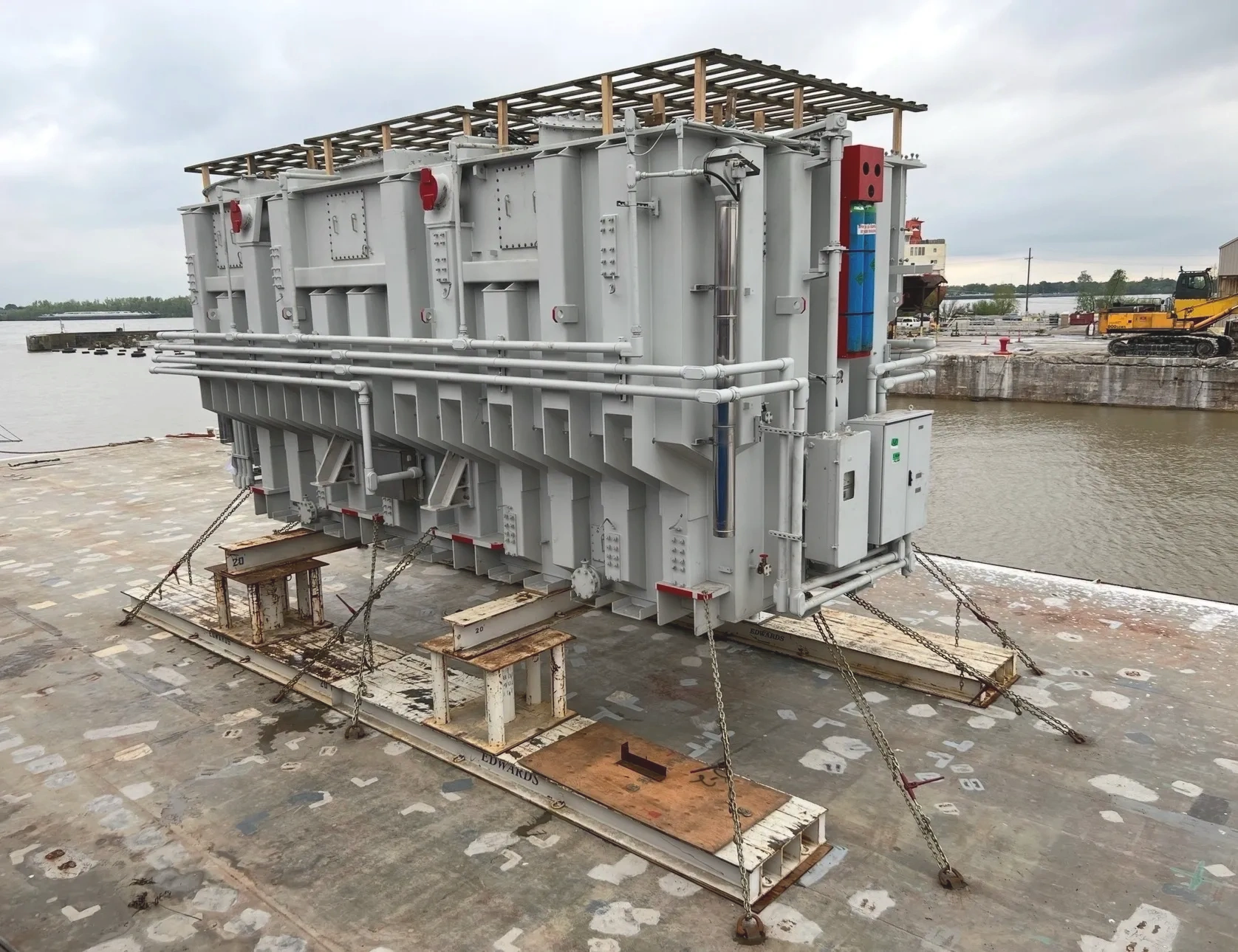 Large GSU bought and sold by Transformer Exchange. 