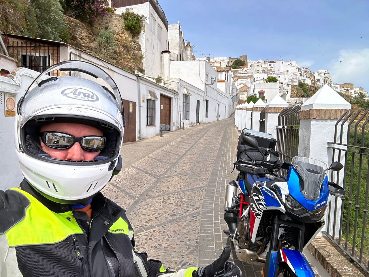 Riding down out of Arcos de la Frontera
