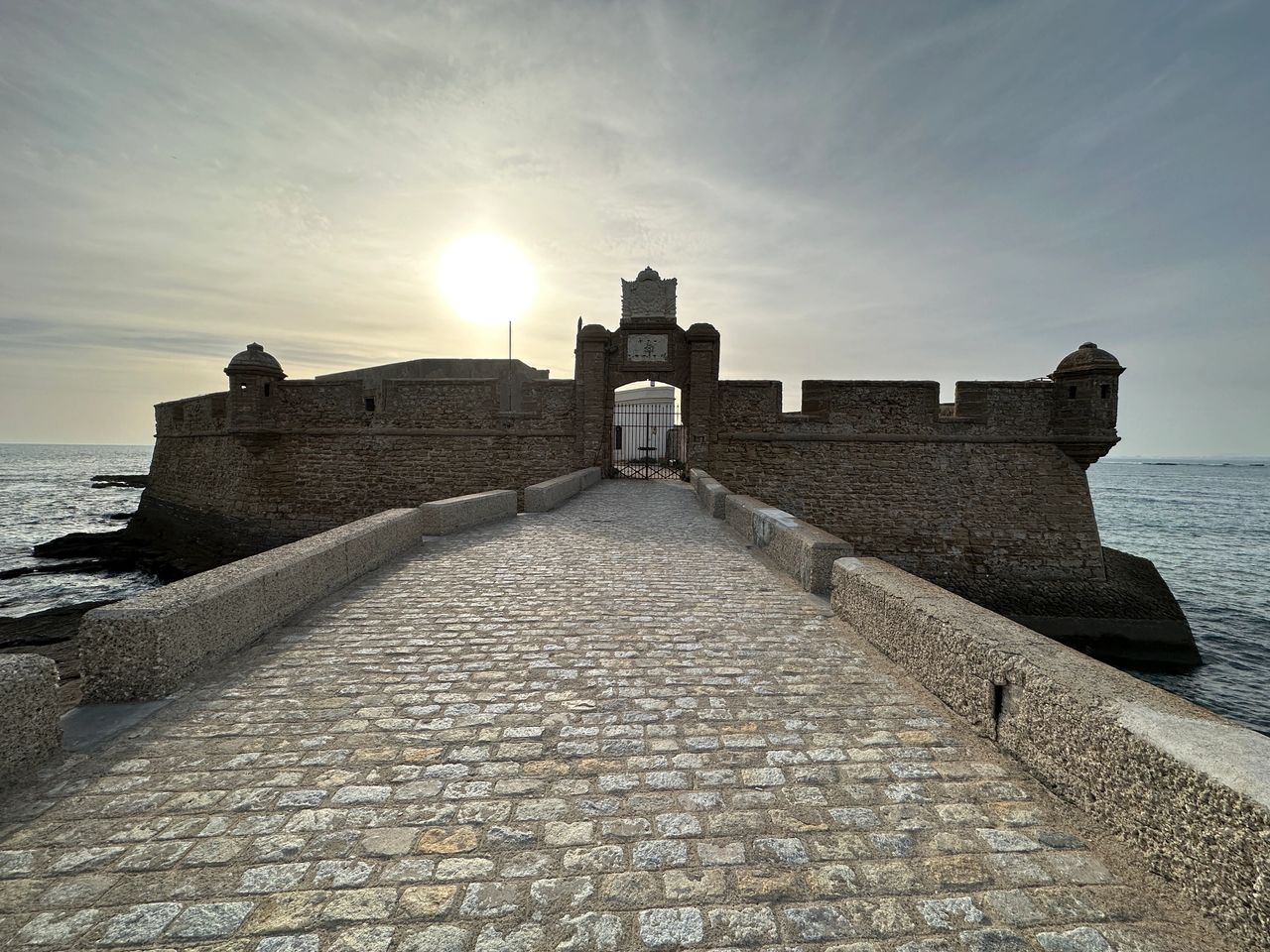 Castillo de San Sebastian sits at the end of a long walkway from the beach