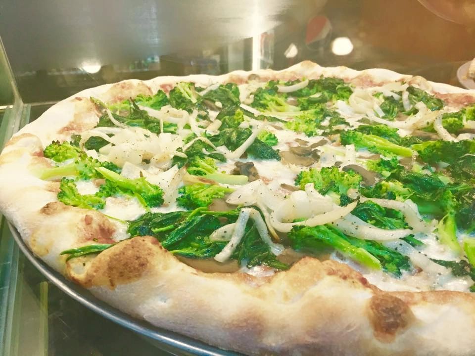 Cuginos Pizzeria - Pizza - Slate Hill, New York