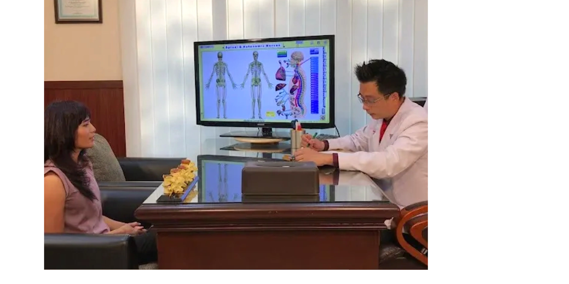 Sesi Konsultasi chiropractic dengan Dr Eko Putranto